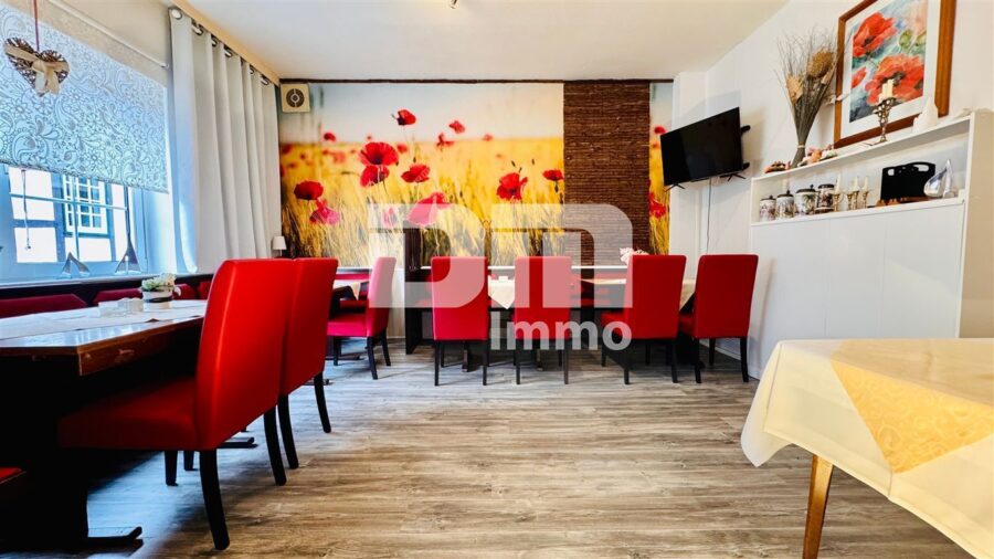 Opulente Gästehausanlage mit 13 Zimmern,2 Sälen,Gastronomiebetrieb + Betreiberwohnung - EG Gastraum 1 Gebäude 1 Altbestand